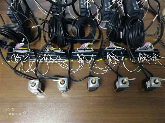 號(hào)外！號(hào)外_三菱定位新用法：FX5U內(nèi)置32軸總線(xiàn)定位！